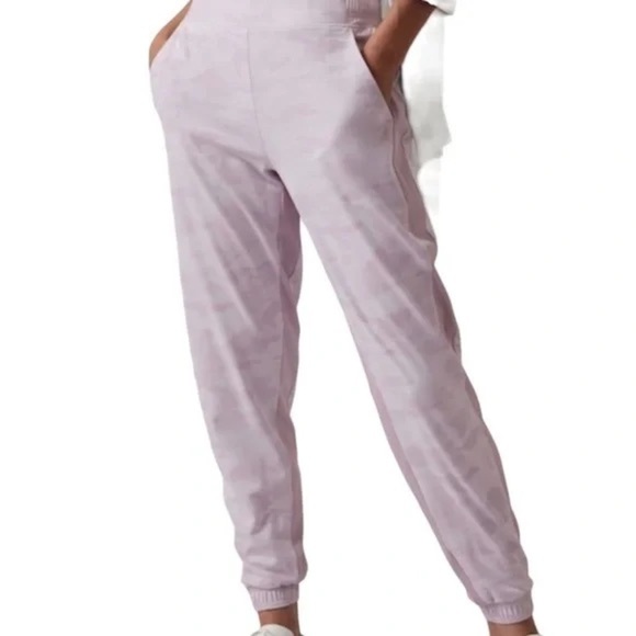 ATHLETA Brooklyn Lined Camo Joggers Pale Pink Stretch Size 4 T - Picture 1 of 5